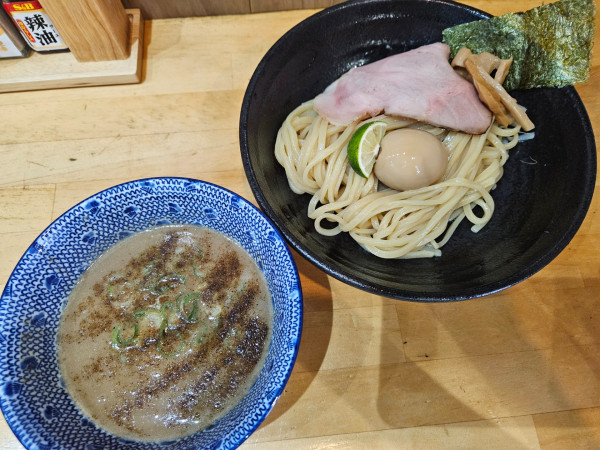 「魚介豚骨つけ麺」@三方よしの写真