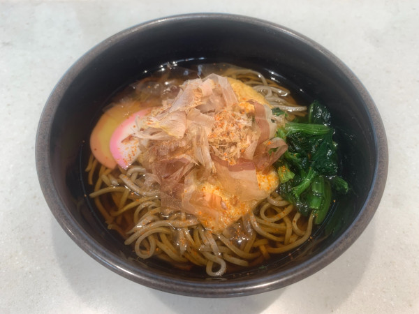 「そば 599円」@JAL Plaza 中部空港 中央ゲートショップの写真