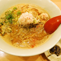 紅ズワイ濃厚蟹白湯らあめん（1,200円）