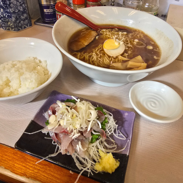 「本日のランチ🅰️アジの刺身ライス」@笑顔の写真