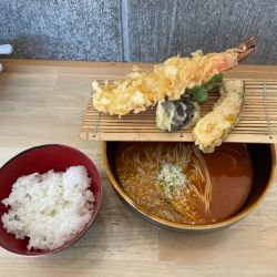 海老味噌ラーメン　海老天ライス付き