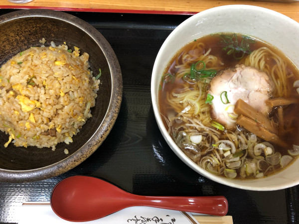 「半炒飯と醤油ラーメンセット」@東竜 新橋店の写真