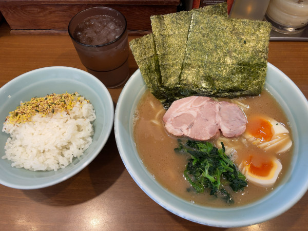 「らーめん」@横浜家系ラーメン 五十三家の写真