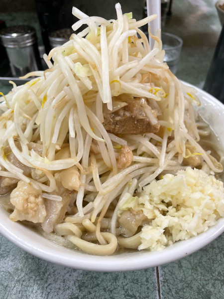 「ラーメン ヤサイニンニクアブラ塊」@ラーメン二郎 新宿小滝橋通り店の写真
