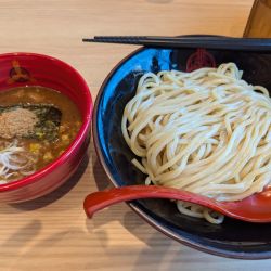 濃厚つけ麺　中盛1050円