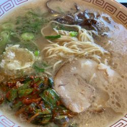 博多ラーメン香美美味すっきり味+替玉+壺ニラ+ニンニク