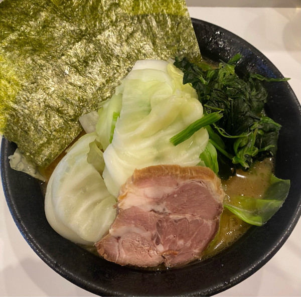 「キャベツラーメン 並 950円」@かわむら家の写真