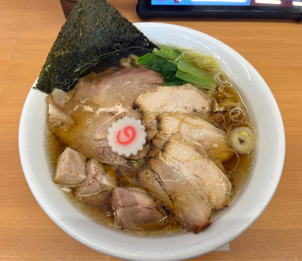 「醤油チャーシューメン　980円」@麺屋 なが盛の写真