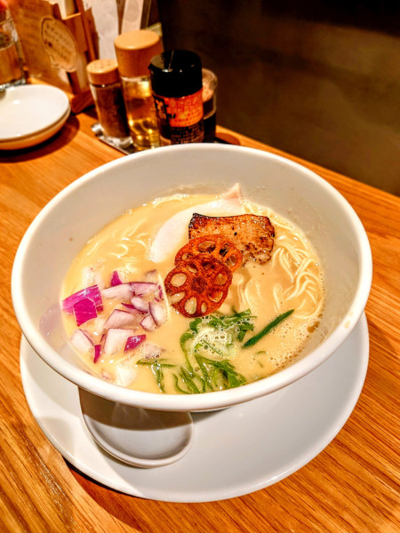 「トリパイタン 醤油」@RAMEN TORIOの写真