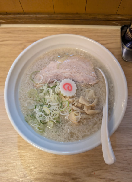 「ラーメン+背脂」@食い処 克貴の写真