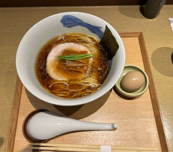 「味玉醤油らぁ麺」@NIPPON RAMEN 凛 TOKYOの写真