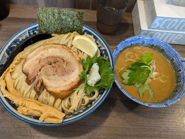 「【限定】濃厚秋刀魚つけ麺特盛」@狼煙 〜NOROSHI〜の写真