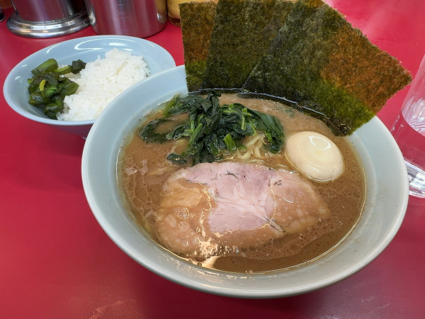 「ラーメン」@横浜ラーメン 武蔵家 大宮店の写真
