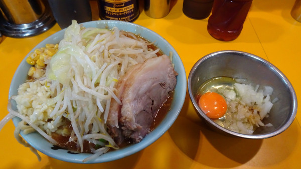 「噌味（1,200円）＋玉ねぎたまご（150円）ニンニク」@ラーメン二郎 八王子野猿街道店2の写真