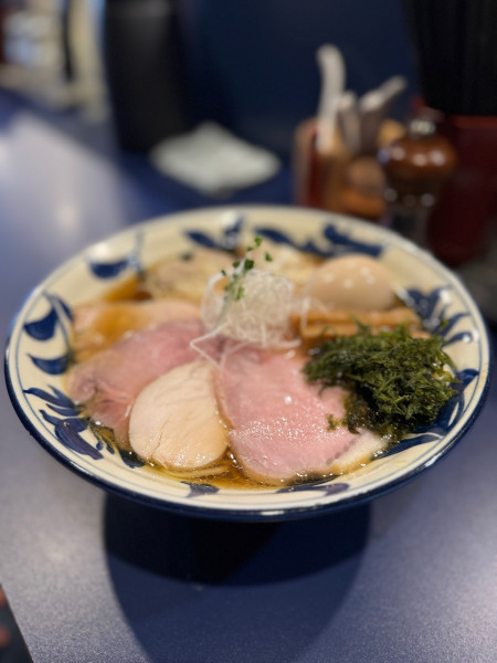 「支那蕎麦醤油全部のせ」@世田谷磯野の写真