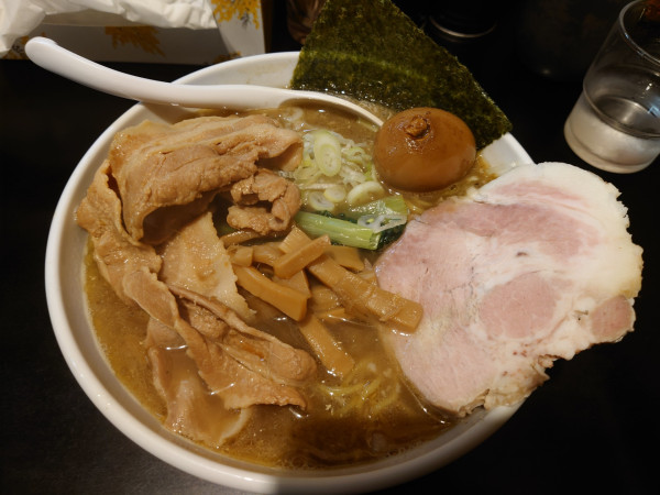 「シジミ10キロ＋鯛5キロ＋松茸の不純」@一条流がんこ総本家分家四谷荒木町の写真