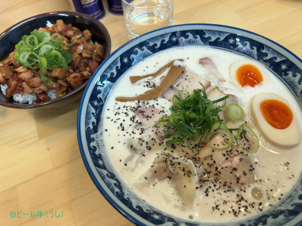 「特製鶏白湯ラーメン(1250円)、チャーシュー丼(250円)」@RAMENSTAND 熊谷広瀬の写真