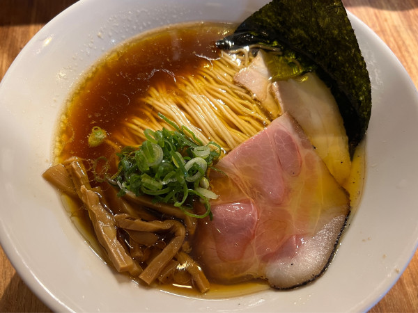 「鶏醤油」@麺楽 軽波氏の写真