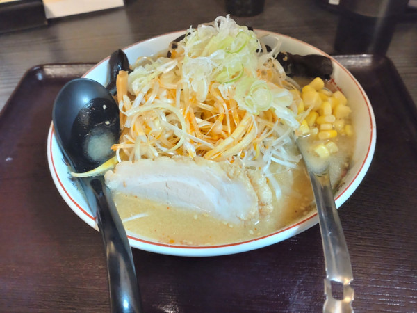 「冬季限定 味噌ラーメン+辛ネギ」@麺匠えにしの写真