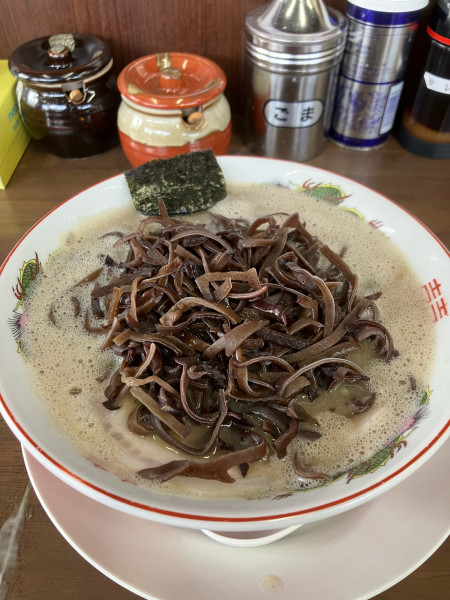 「ラーメン　850円　キクラゲ」@博多ラーメン 洋ちゃん食堂の写真