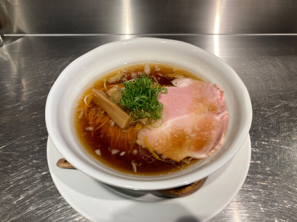 「醤油そば並」@成城青果の写真