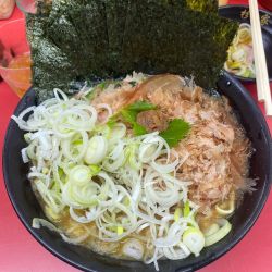 和風ラーメン　海苔　ネギ