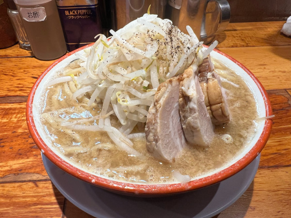 「ラーメン 1000円」@らーめん バリ男 新橋本店の写真