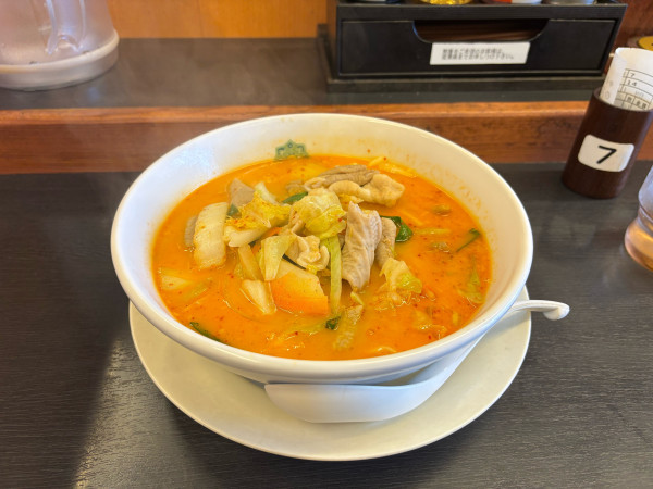 「(期間限定)モツ野菜ラーメン　740円」@日高屋 武蔵藤沢グリーンガーデン店の写真