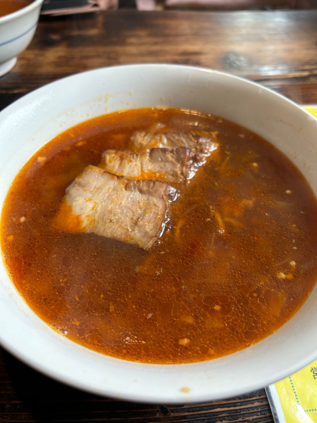 「しょうゆ味のチャーシュータンタンメン」@勝浦たんたん麺 あざみの写真