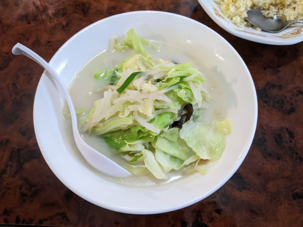 「野菜タン麺＋半チャーハン：800円」@中華家庭料理 新蕾軒の写真