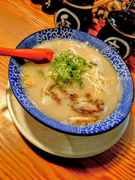 「博多とんこつ」@博多ラーメン鶴亀堂 鶴ヶ島店の写真