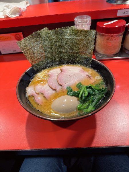 「チャーシュー麺　並盛　➕　たまご」@横浜ラーメン 斎藤家の写真