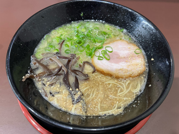 「博多らーめん ハリガネ」@博多らーめん 丸福の写真