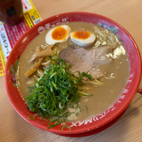 「こってりMAX＋味付煮たまご」@天下一品 岩槻店の写真