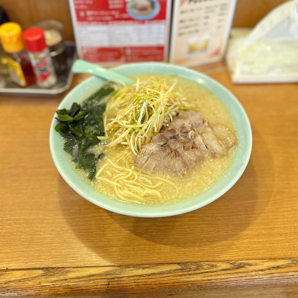 「ネギチャーシューメン(並)」@ニューラーメンショップ主水 花棒曳舟店の写真