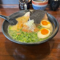 特製ラーメン　880円