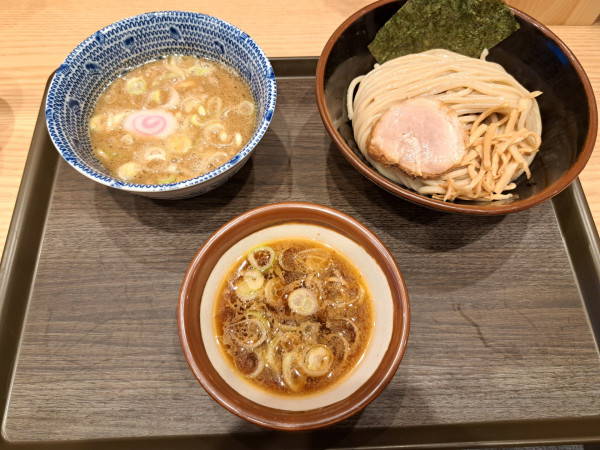 「Wつけめん」@舎鈴 大崎ゲートシティ店の写真