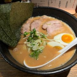 豚ちゃんラーメン ＋ 得盛