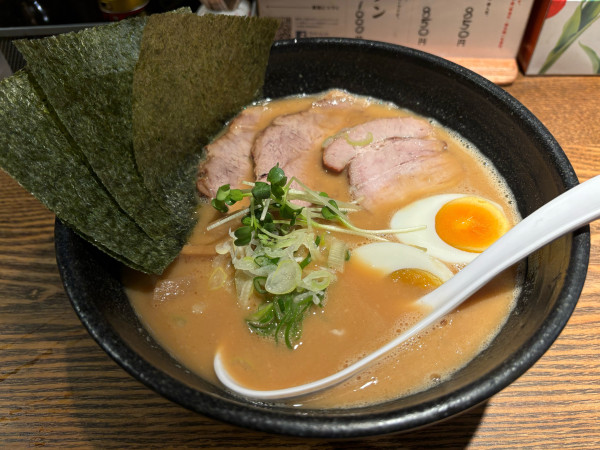 「豚ちゃんラーメン ＋ 得盛」@麺部 しば盛の写真