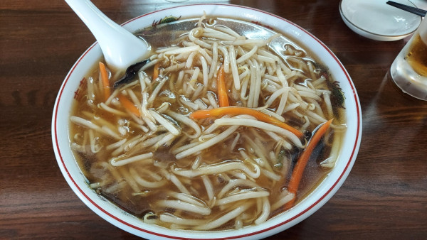 「もやしラーメン 750円」@まんぷく亭の写真