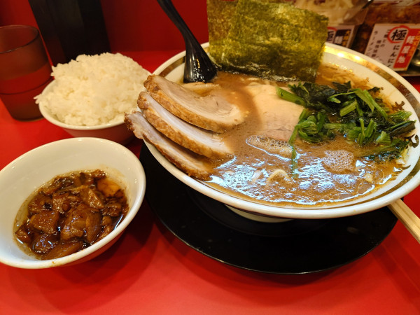 「朝ラー中  煮豚  味付き背脂  ライスバー✖️4」@大輝家直系 麺屋 旭の写真