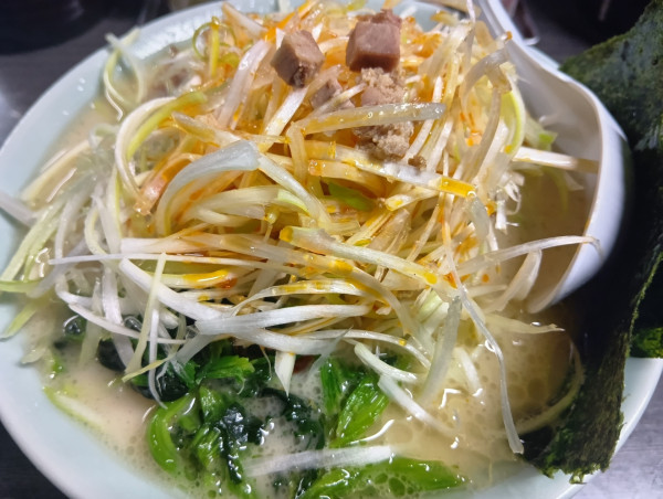 「塩ネギラーメン　サービス小ライス」@横浜家系ラーメン 壱蔵家の写真