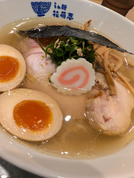 「特製塩らぁ麺」@らぁ麺 花萌葱の写真