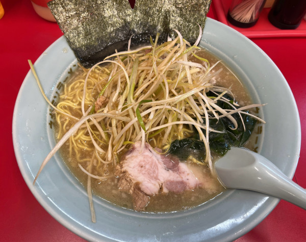 「中盛ネギラーメン　麺硬　1050円」@ラーメンショップ 新柏店の写真