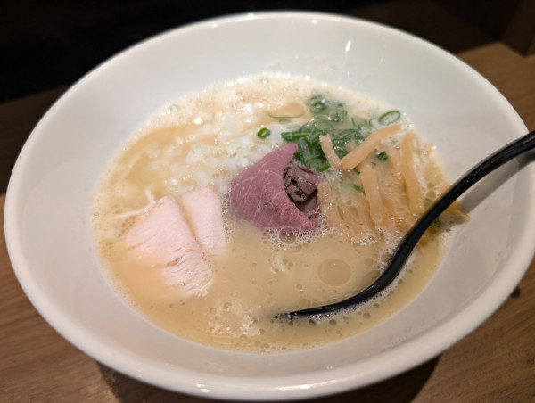 「鶏ゅ白湯ラーメン1000円」@東京スタイル鶏らーめん ど・みそ鶏の写真