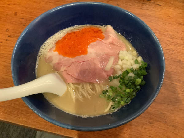 「帆立と赤ハラペーニョの合わせ蕎麦　1100円」@麺処 にぼし香 横浜店の写真