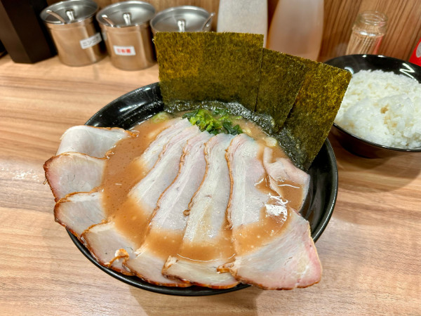 「チャーシューメン＋チャーシュー」@横浜ラーメン 響家の写真