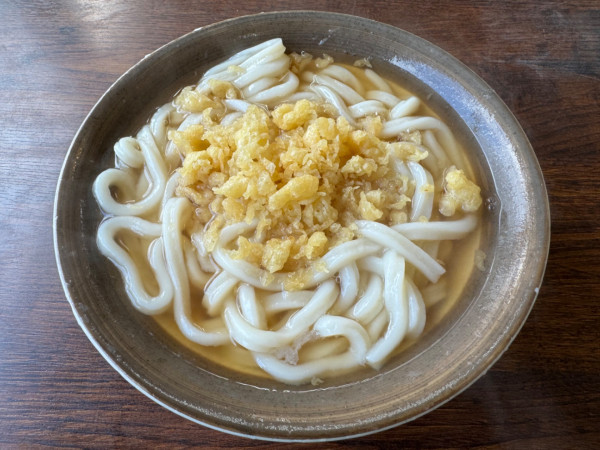 「素うどん　360円」@牧のうどん 片江店の写真
