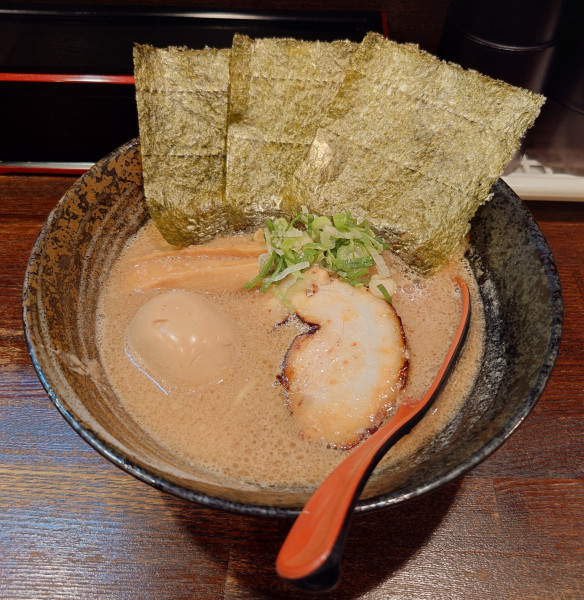 「悟空ラーメン(麺少なめ、880円)」@麺屋 悟空の写真