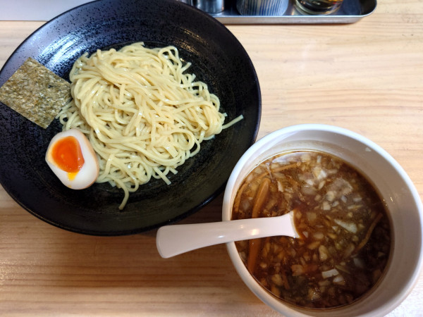 「つけ麺(麺少なめ、800円)」@元祖敏々亭 びんびん 西八王子店の写真